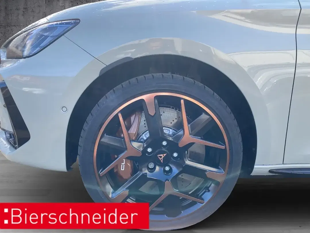 CUPRA Leon - Thumbnail 3