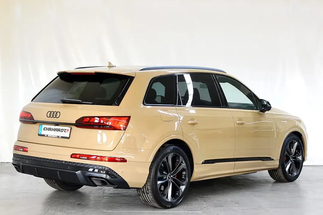 Audi Q7 - Thumbnail 3