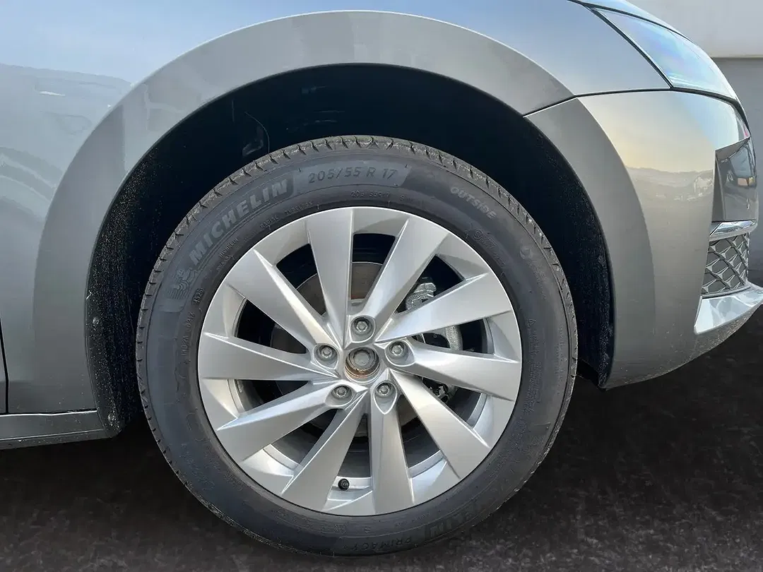 Skoda Octavia - Thumbnail 15
