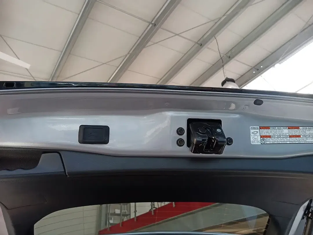 Toyota RAV 4 - Thumbnail 7
