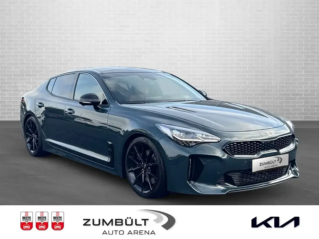 Kia Stinger - Thumbnail 3