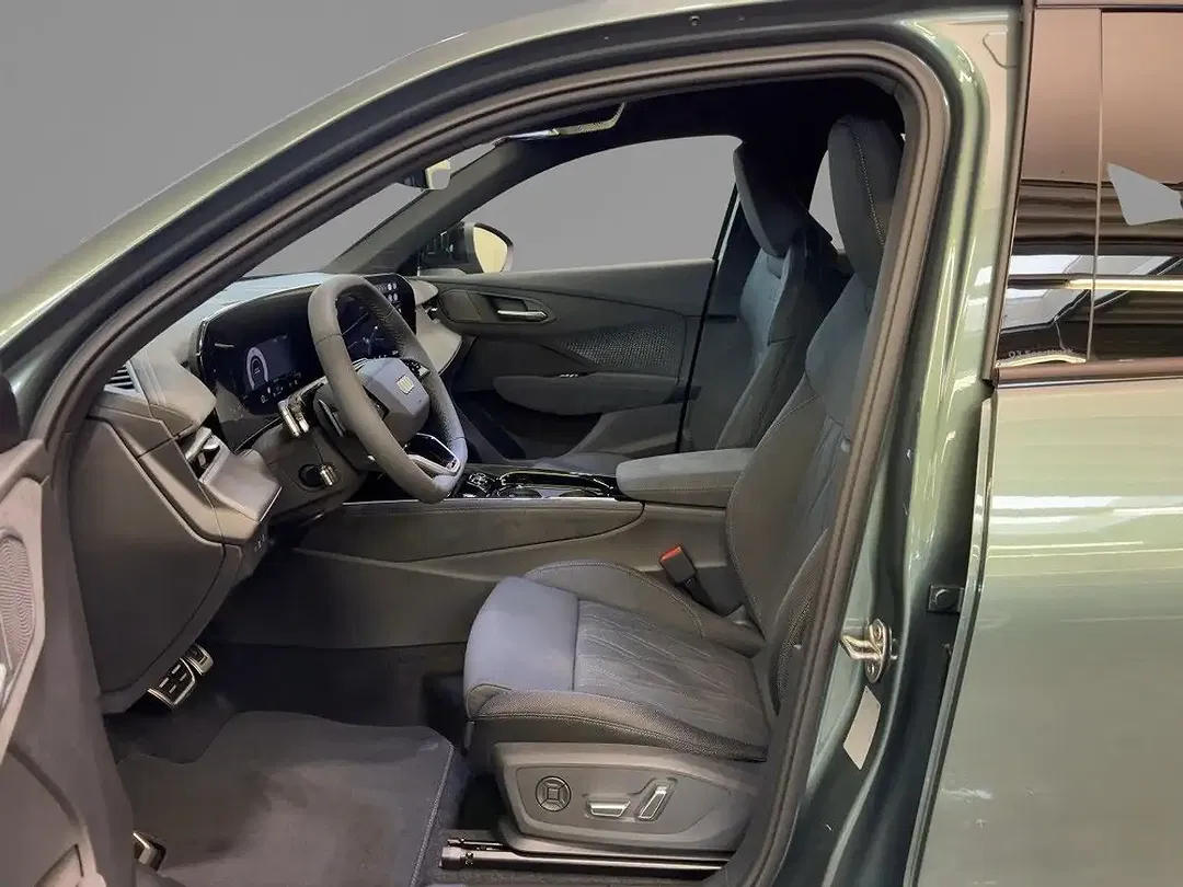 Audi Q3 - Thumbnail 9