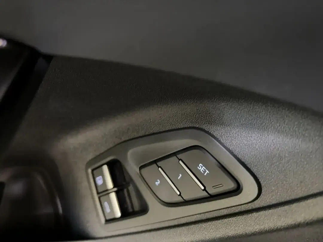 Audi Q3 - Thumbnail 13