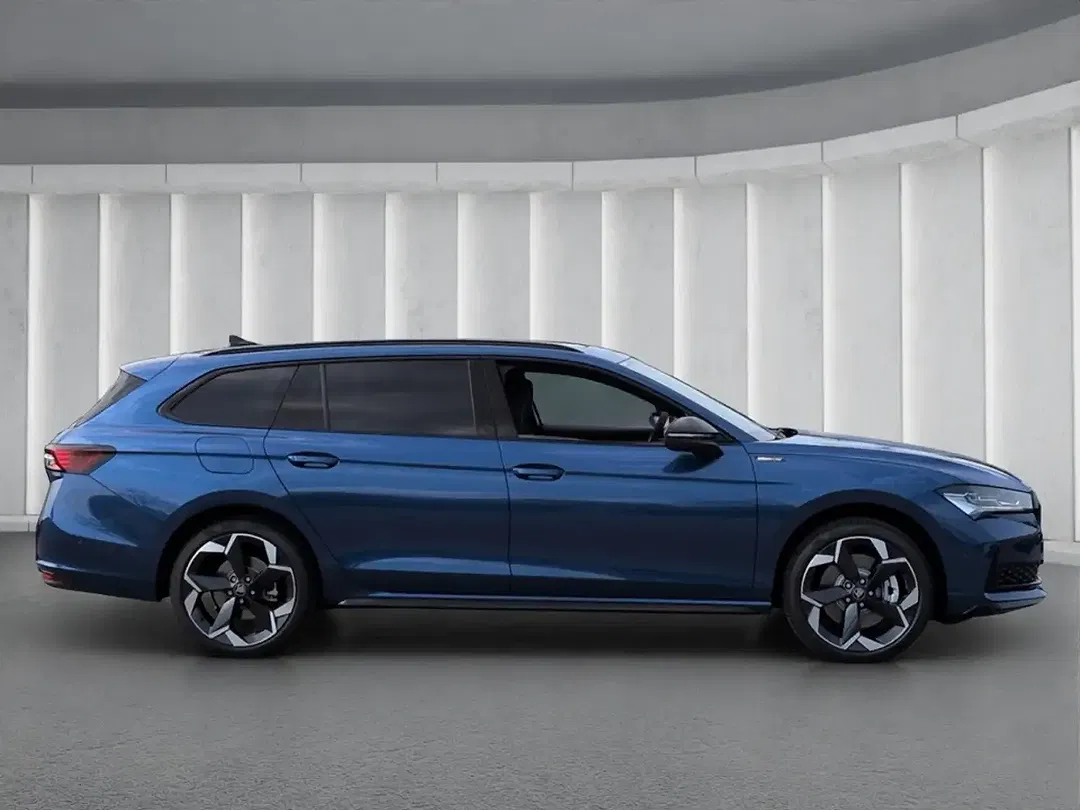 Skoda Superb - Thumbnail 2