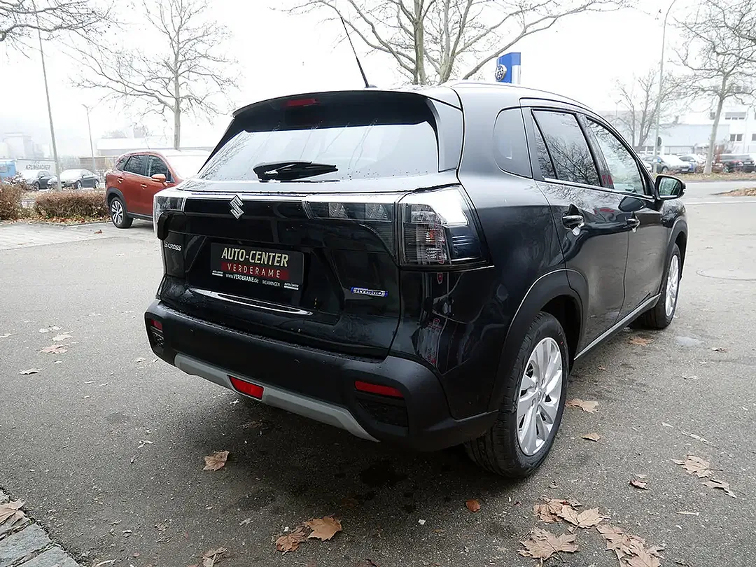 Suzuki S-Cross - Thumbnail 5