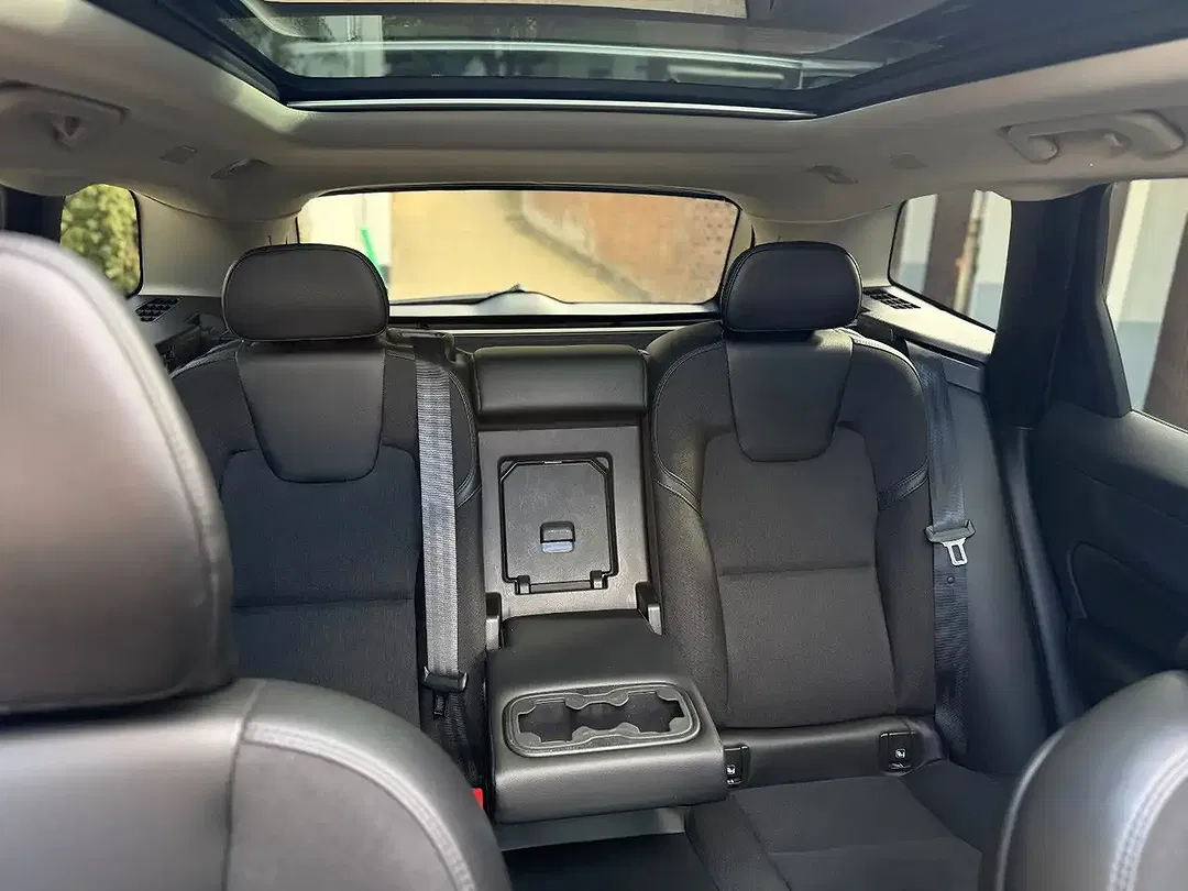 Volvo XC60 - Thumbnail 10