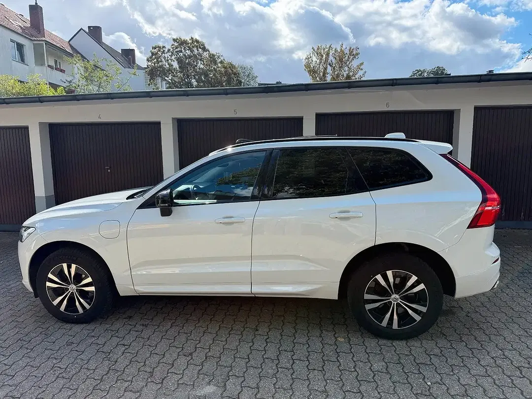 Volvo XC60 - Thumbnail 2