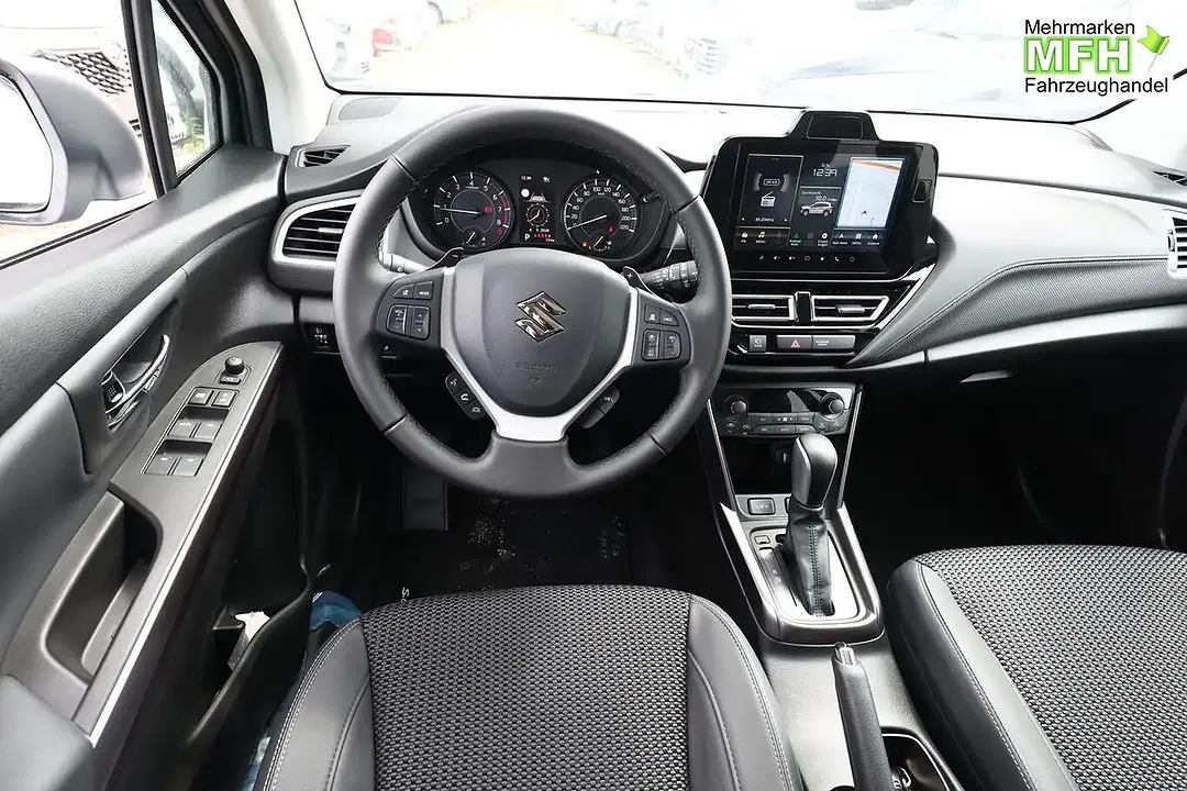 Suzuki S-Cross - Thumbnail 6