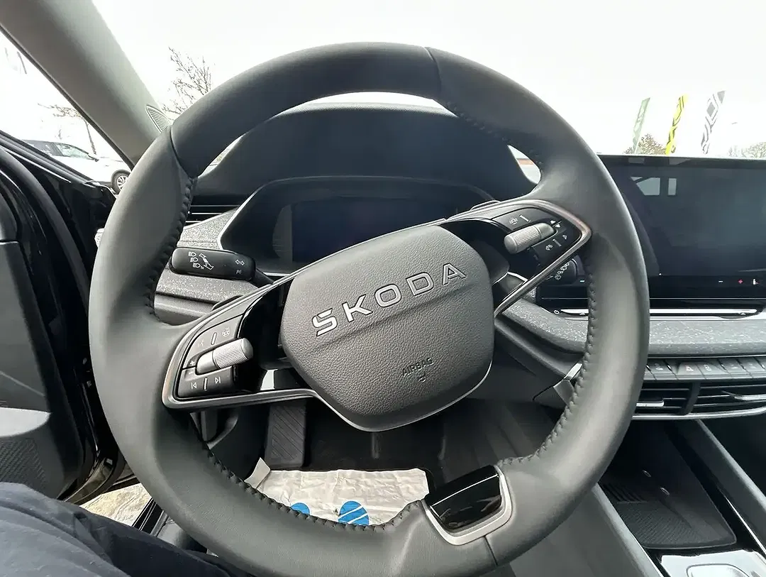 Skoda Octavia - Thumbnail 12