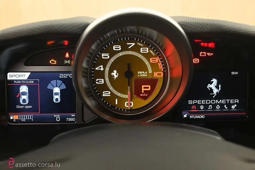 Ferrari 812 - Thumbnail 7