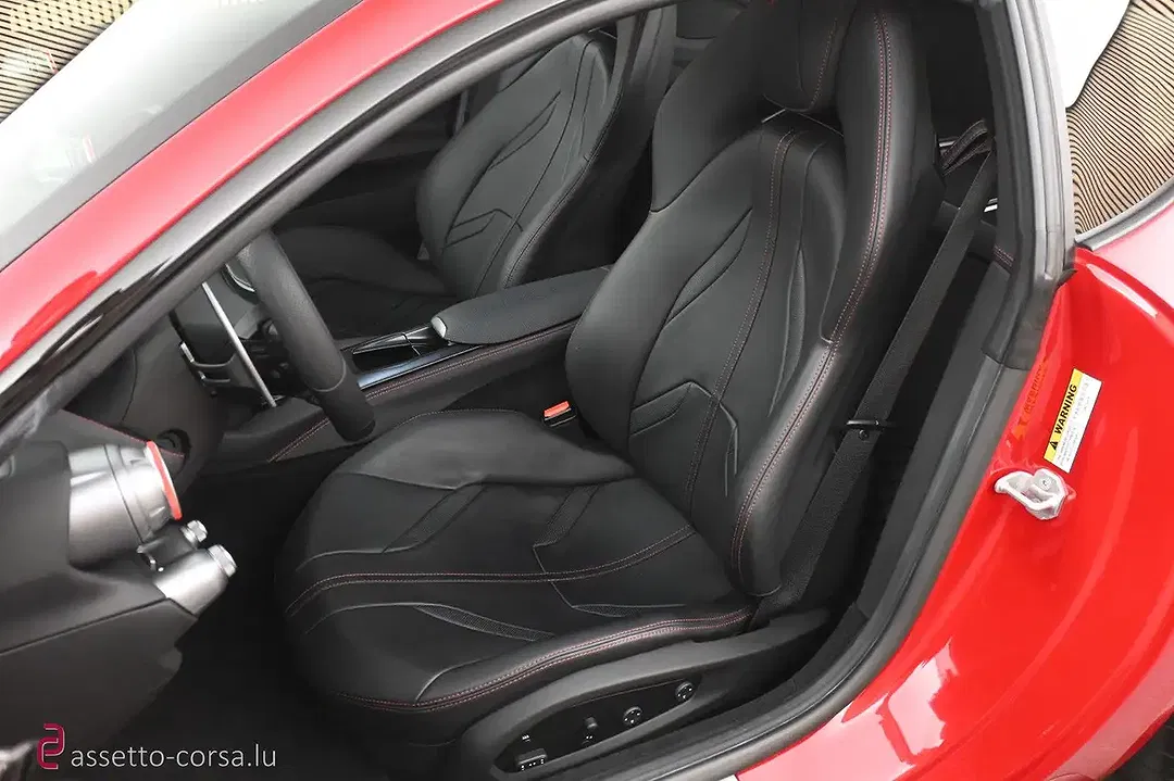 Ferrari 812 - Thumbnail 5