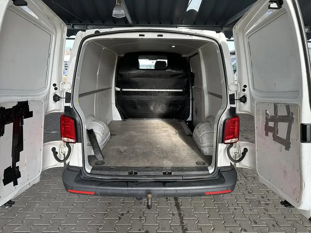 Volkswagen Transporter - Thumbnail 8