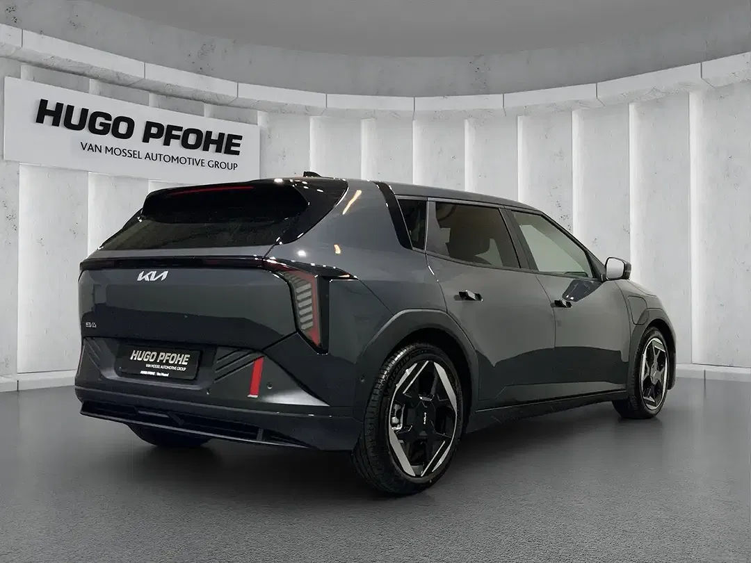 Kia EV4 - Thumbnail 5