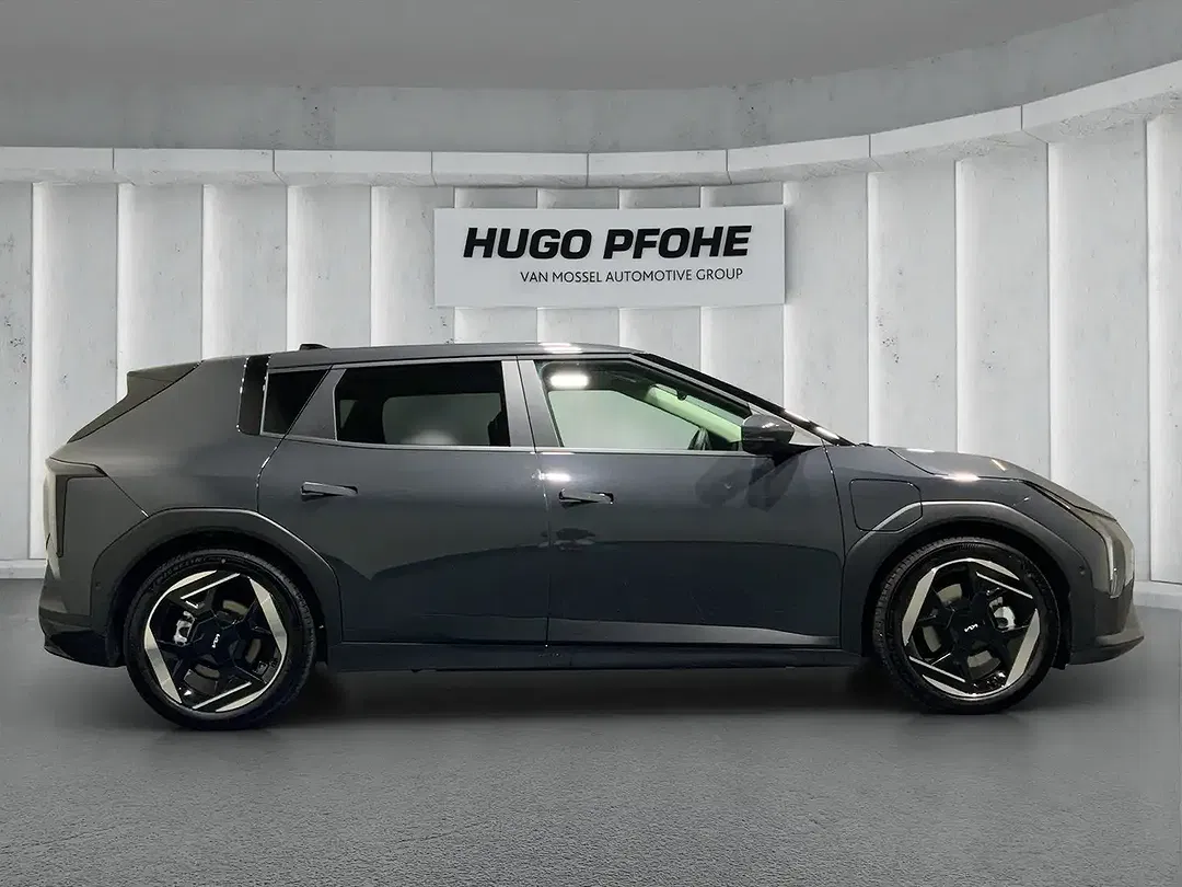 Kia EV4 - Thumbnail 6