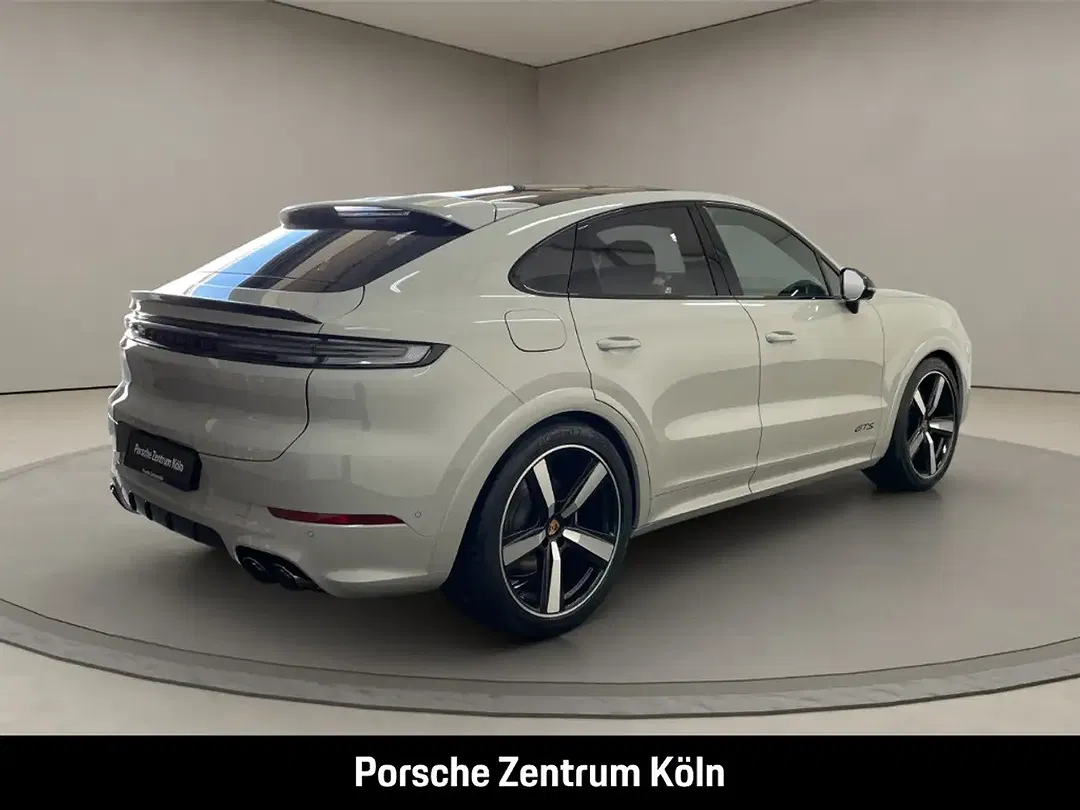 Porsche Cayenne - Thumbnail 5