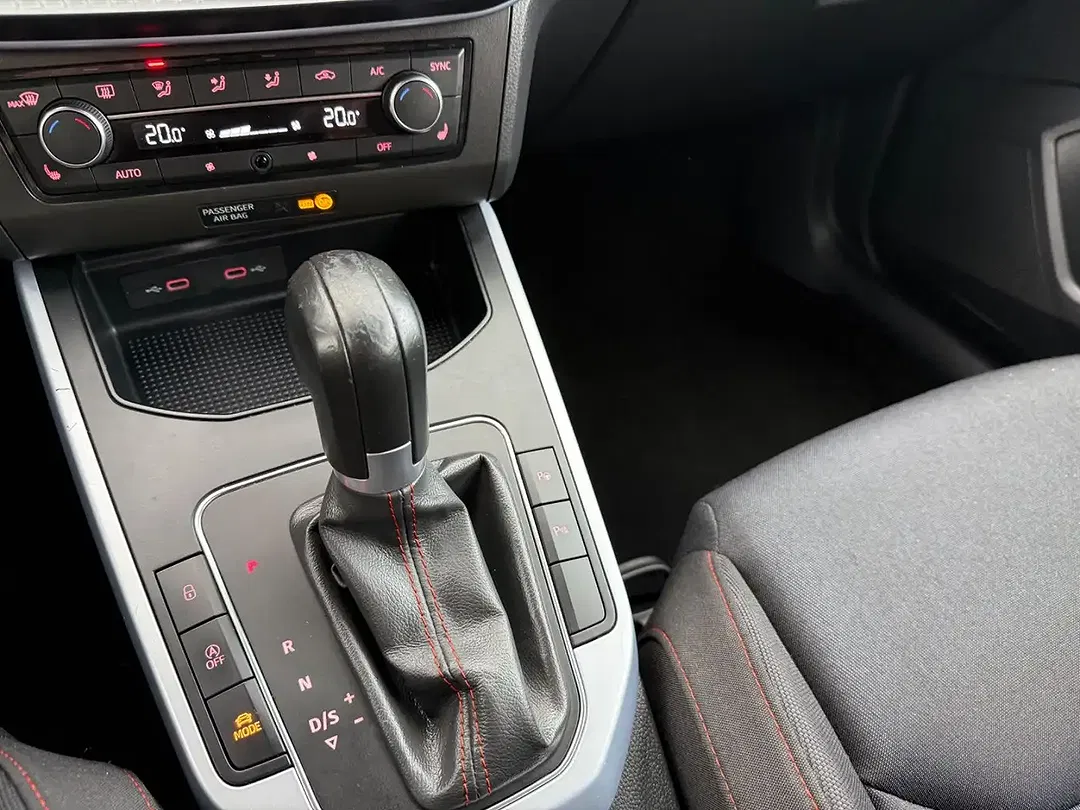 SEAT Arona - Thumbnail 14