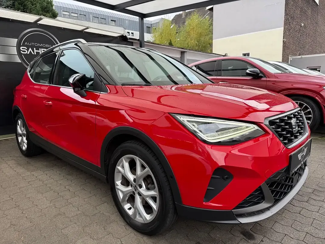 SEAT Arona - Thumbnail 3