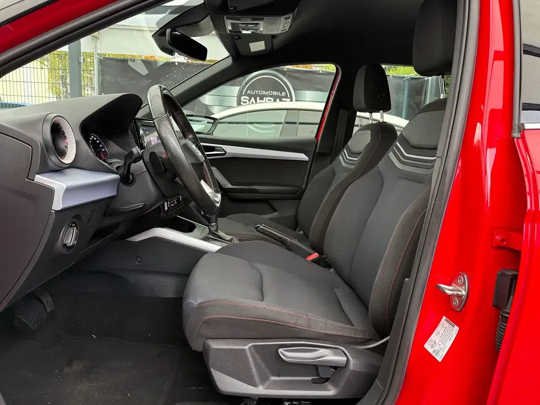SEAT Arona - Thumbnail 7