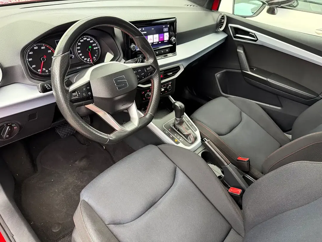 SEAT Arona - Thumbnail 8
