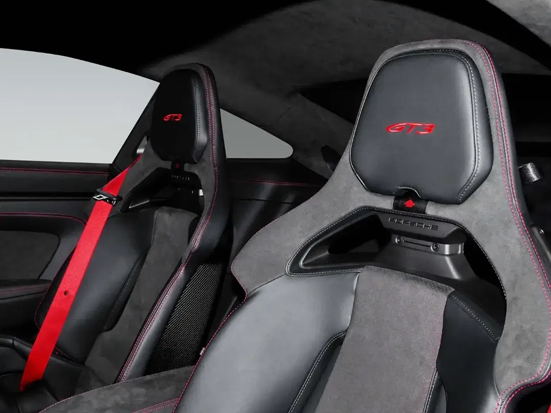 Porsche 911 - Thumbnail 5