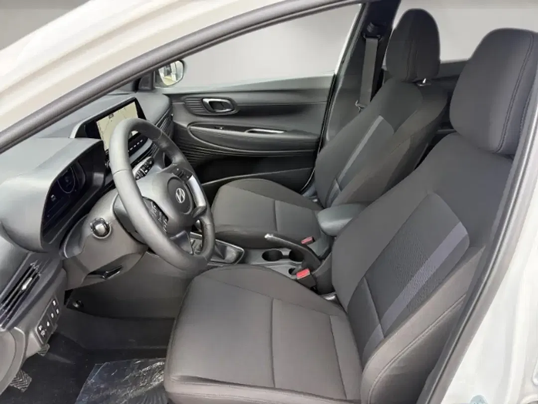 Hyundai i20 - Thumbnail 6