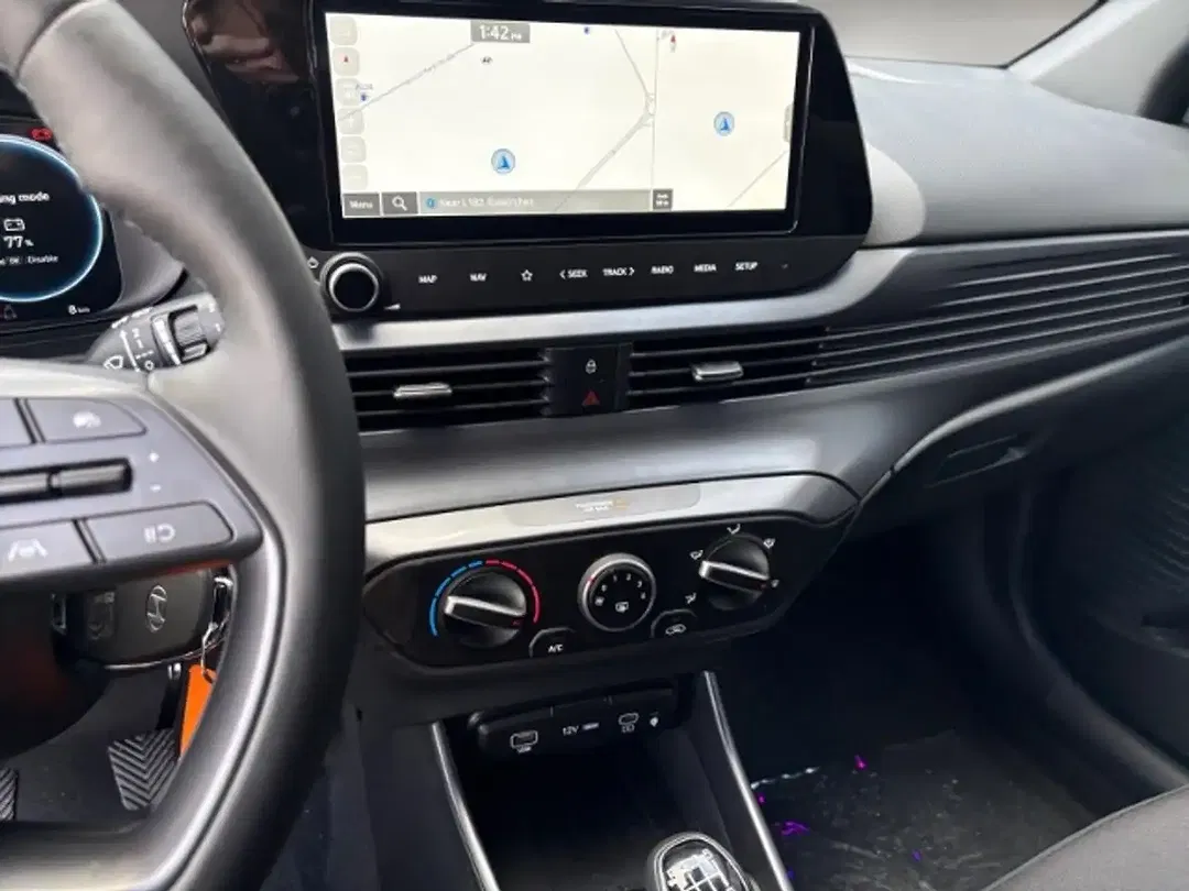 Hyundai i20 - Thumbnail 8