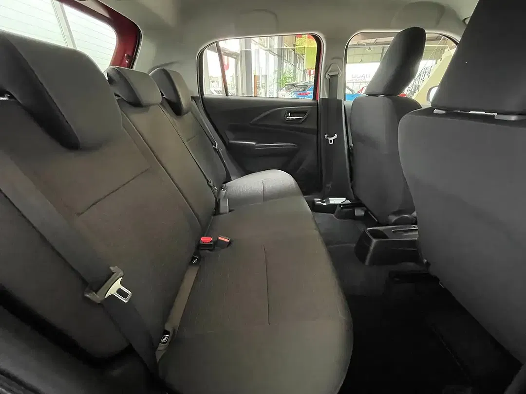 Suzuki Swift - Thumbnail 15