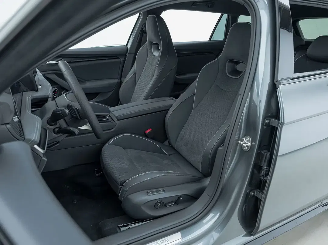 Skoda Superb - Thumbnail 11