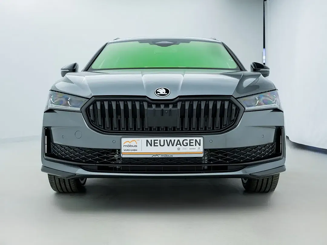 Skoda Superb - Thumbnail 2