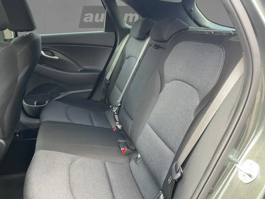 Hyundai i30 - Thumbnail 8