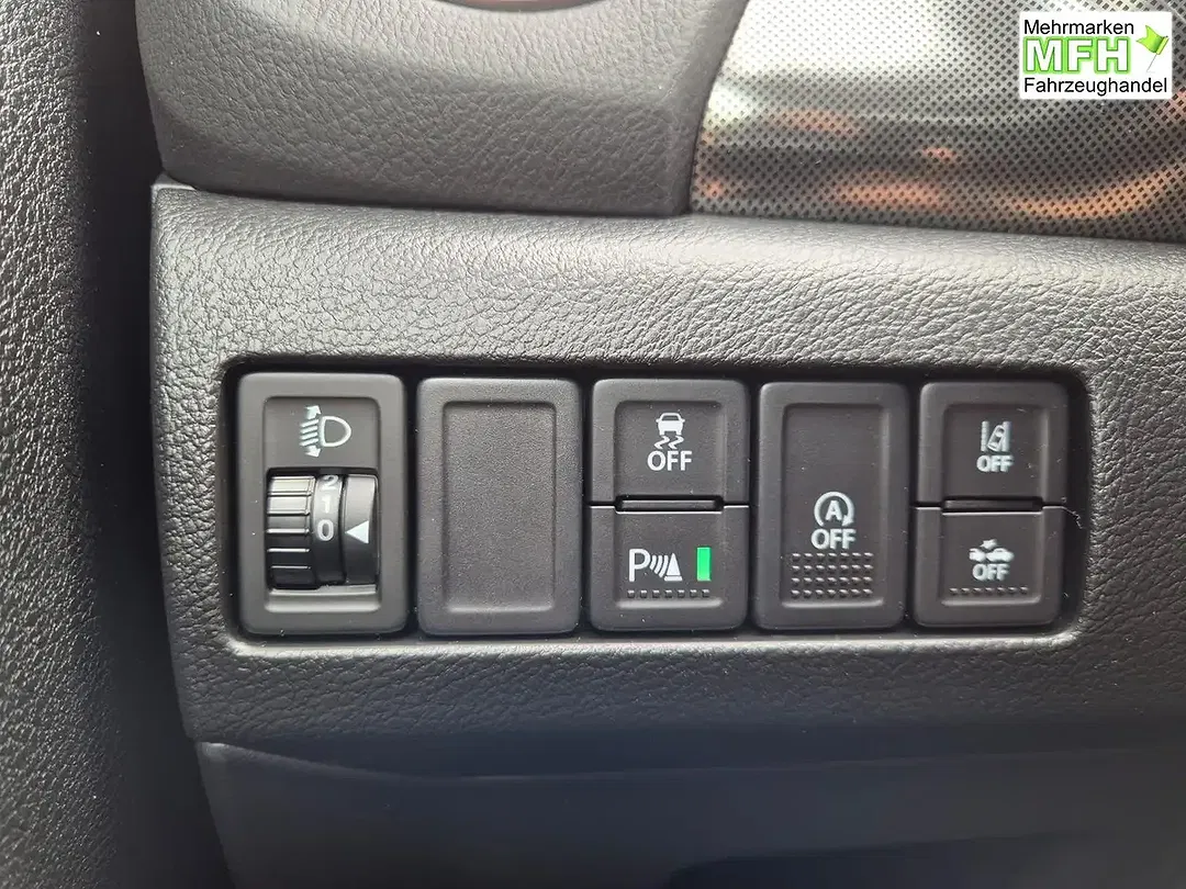 Suzuki Vitara - Thumbnail 15