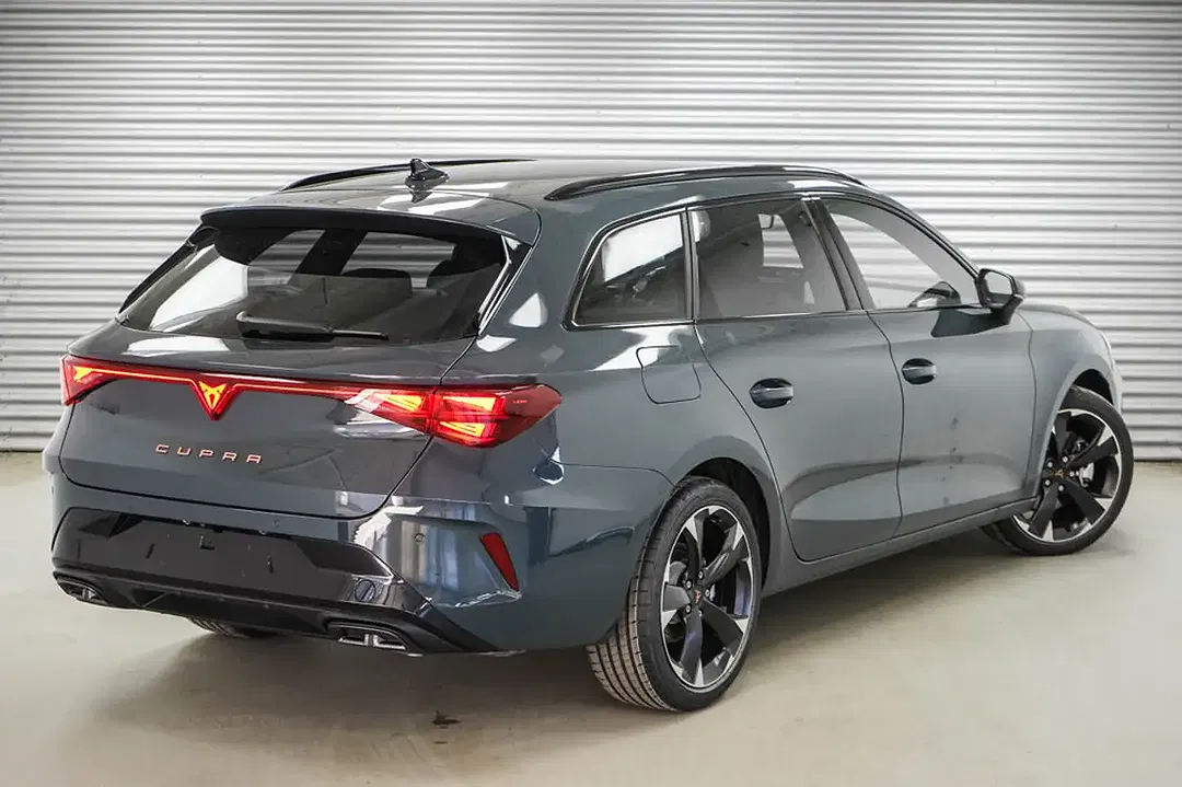 CUPRA Leon - Thumbnail 3