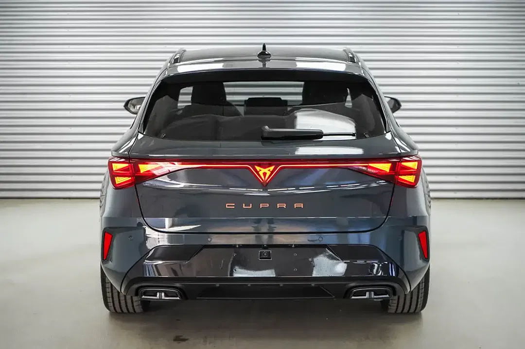 CUPRA Leon - Thumbnail 4
