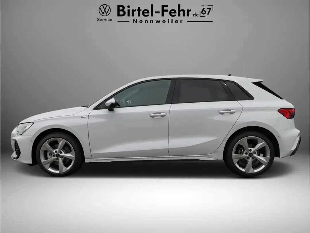 Audi A3 - Thumbnail 2