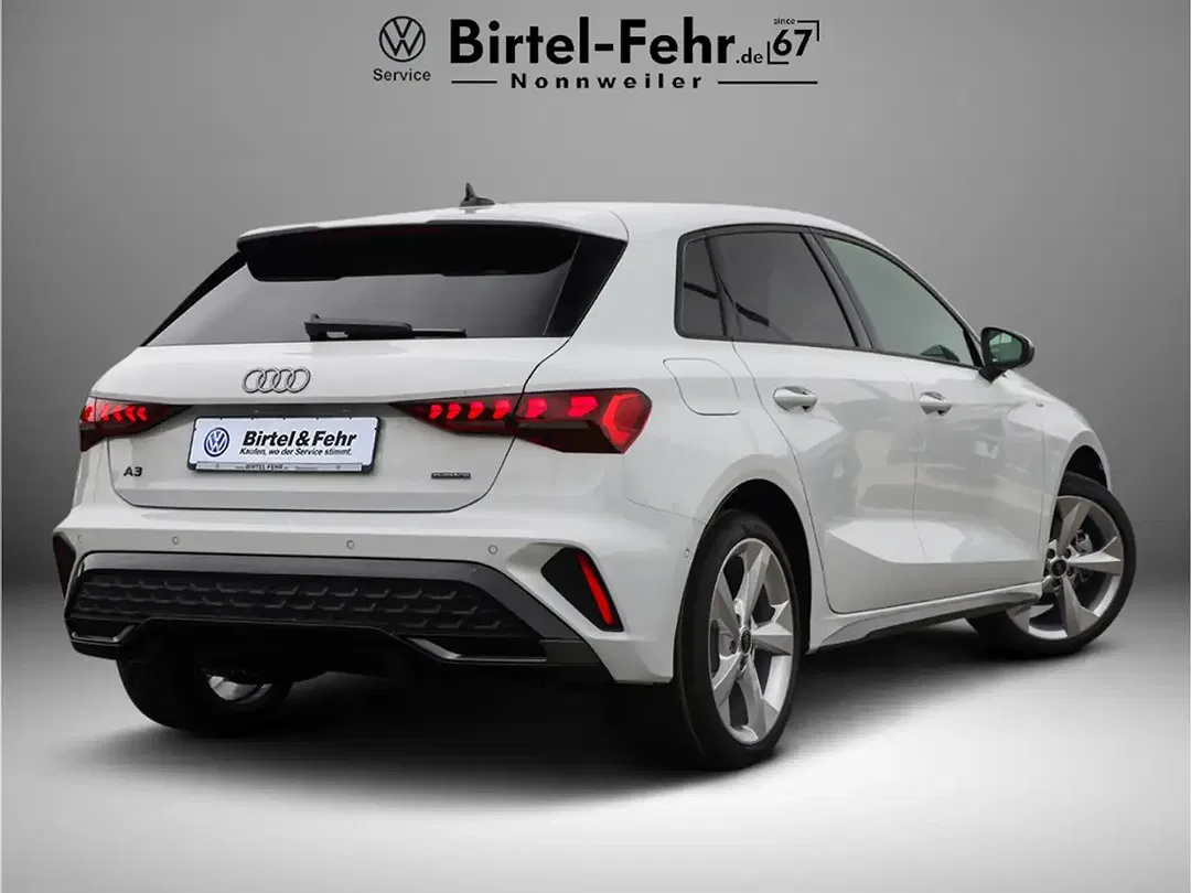 Audi A3 - Thumbnail 3