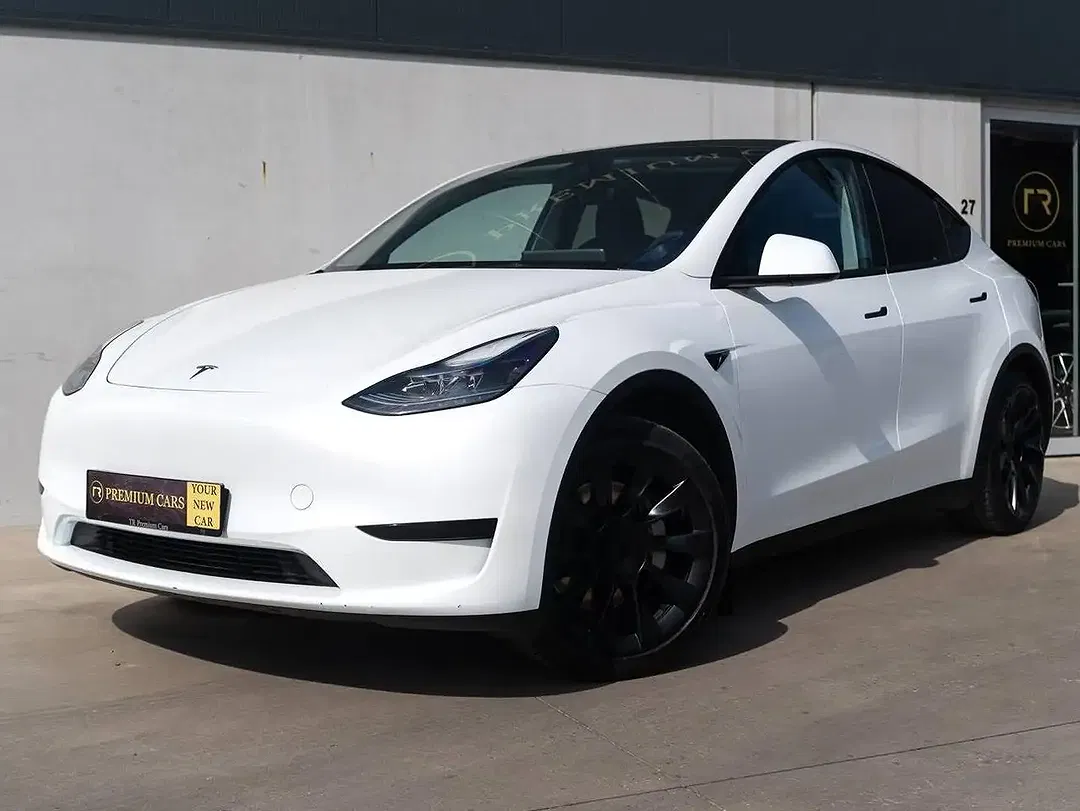 Tesla Model Y Standard Range