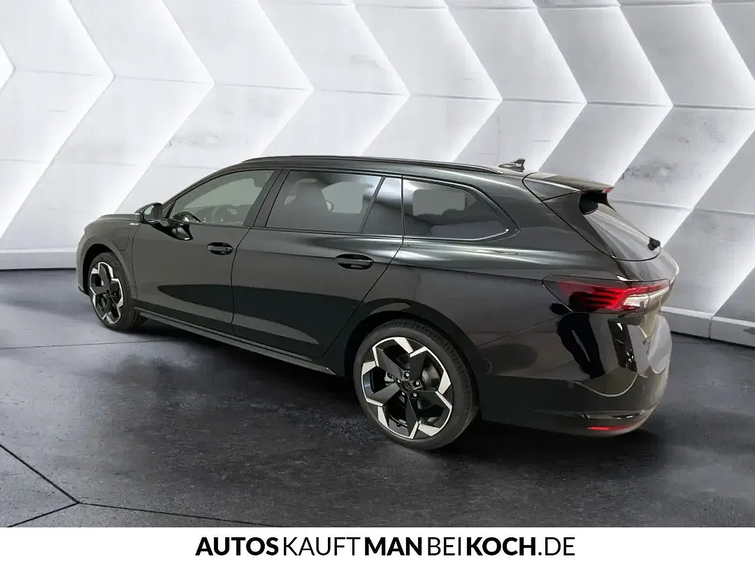 Skoda Superb - Thumbnail 2
