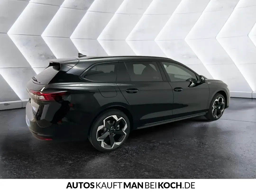 Skoda Superb - Thumbnail 3