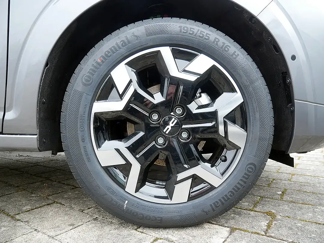 Dacia Sandero - Thumbnail 6