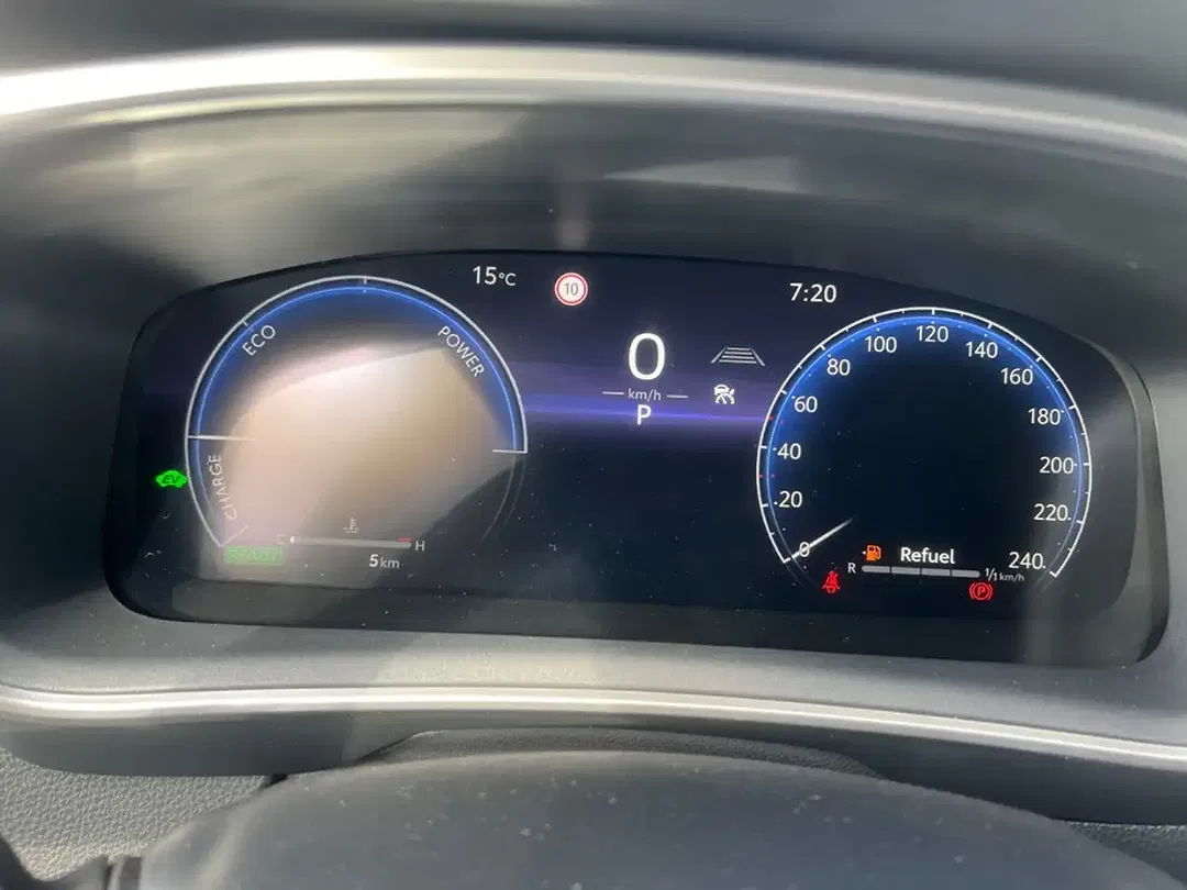 Toyota Corolla - Thumbnail 8