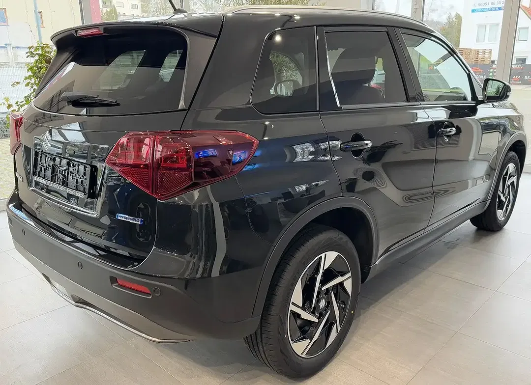 Suzuki Vitara - Thumbnail 6