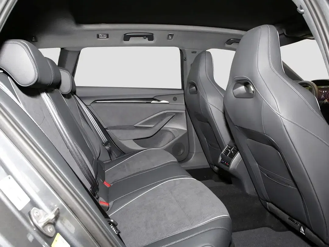 Skoda Superb - Thumbnail 12