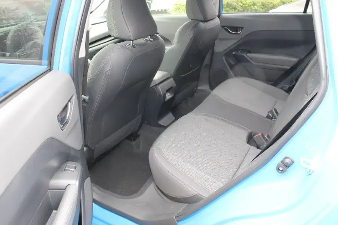 Subaru Crosstrek - Thumbnail 11