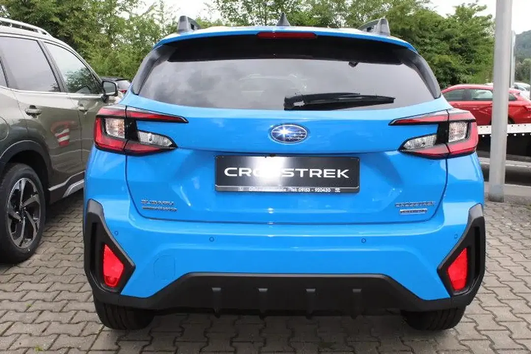 Subaru Crosstrek - Thumbnail 5