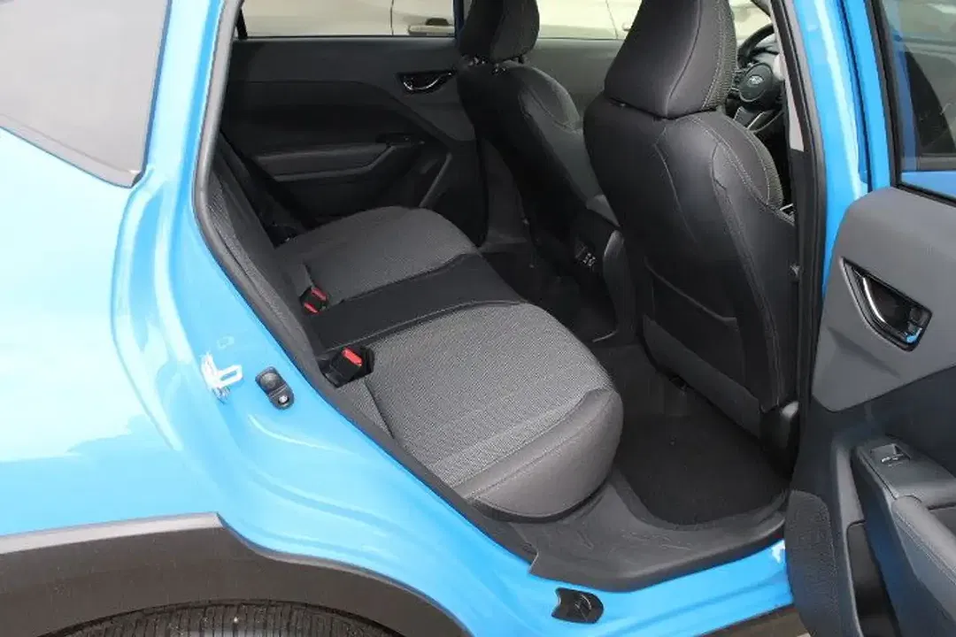 Subaru Crosstrek - Thumbnail 9