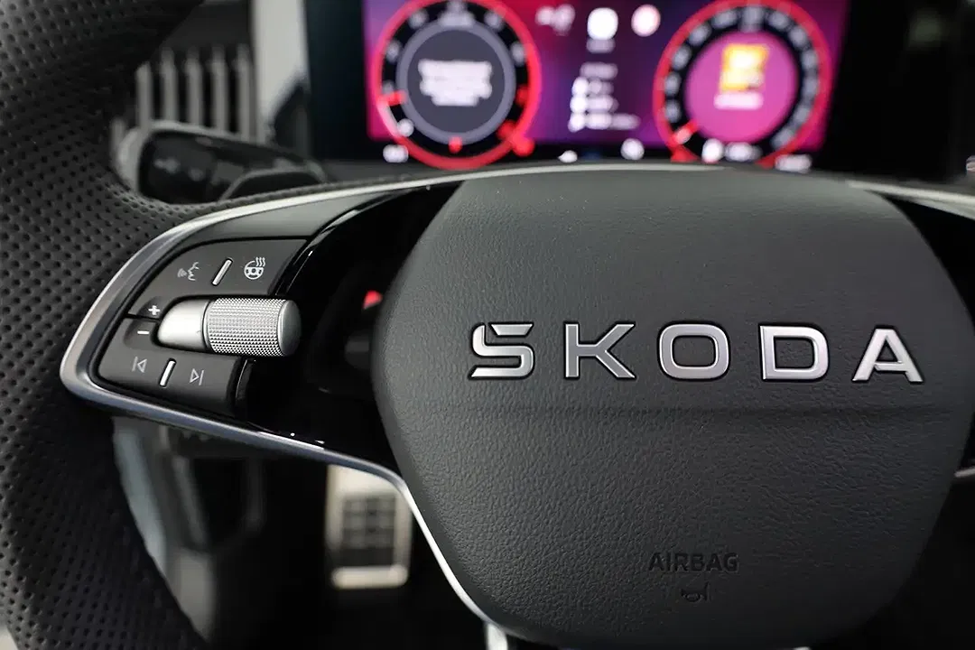 Skoda Superb - Thumbnail 14