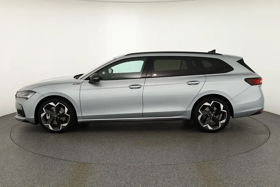 Skoda Superb - Afbeelding 1