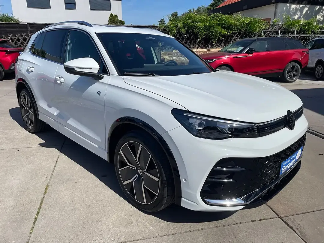 Volkswagen Tiguan - Thumbnail 2