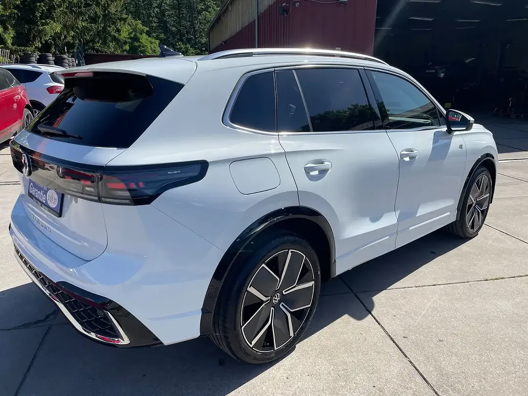 Volkswagen Tiguan - Thumbnail 4