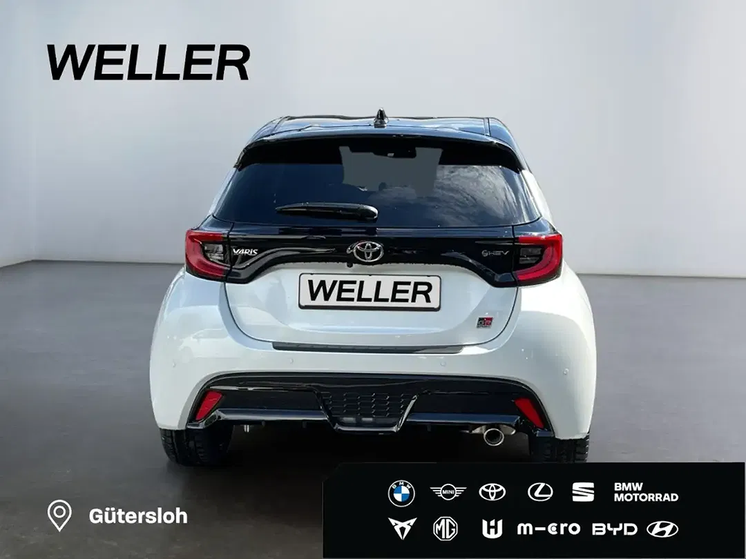Toyota Yaris - Thumbnail 5